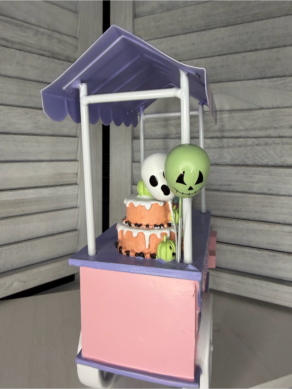 Goblin & Ghoul Halloween Sweet Treat Pumpkin Cake Halloween Decor Pink - Picture 8 of 9